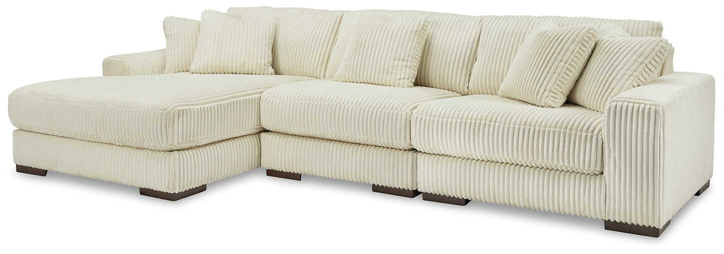 Lindyn 3-Piece Sectional with Chaise