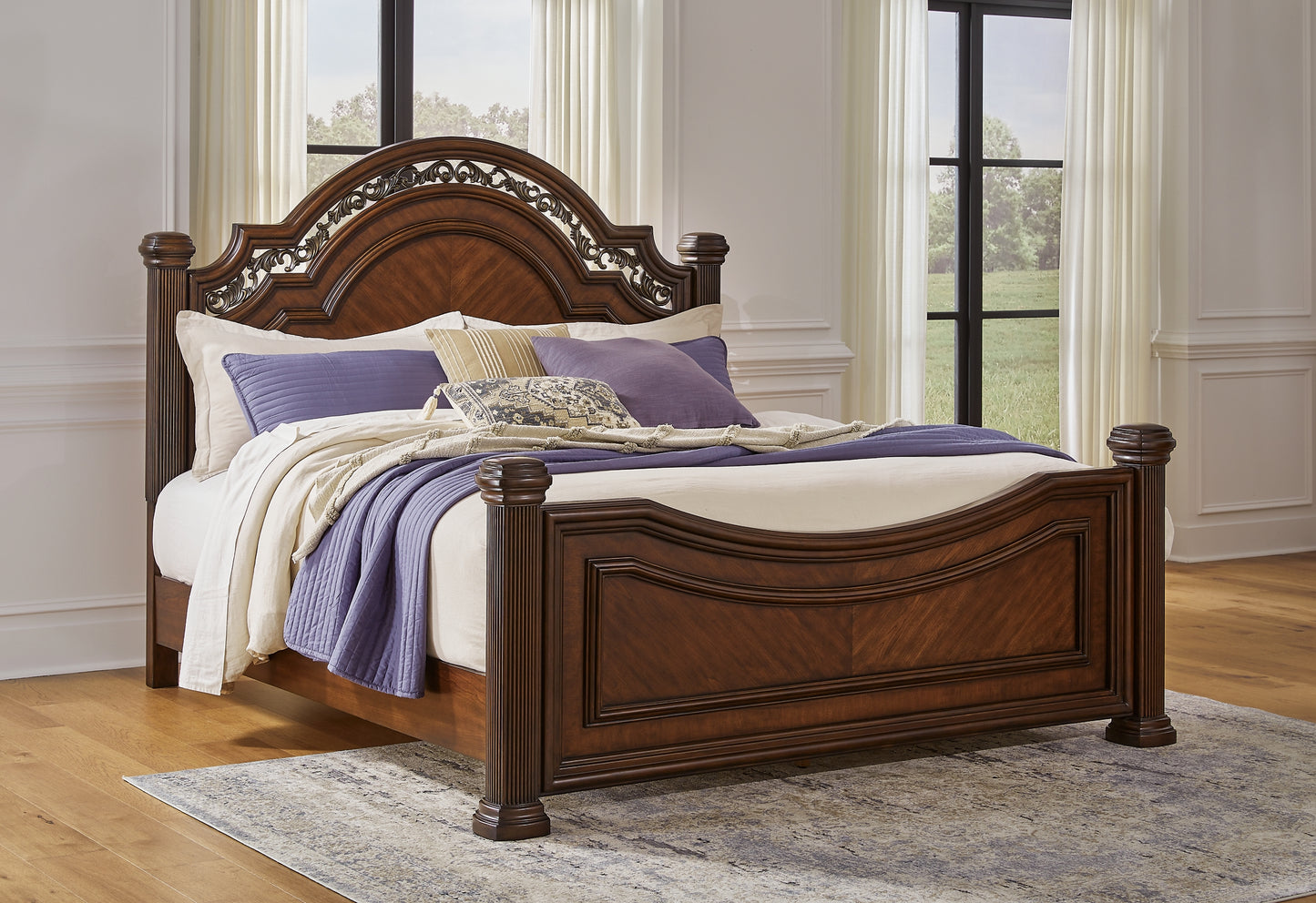 Lavinton  Poster Bed